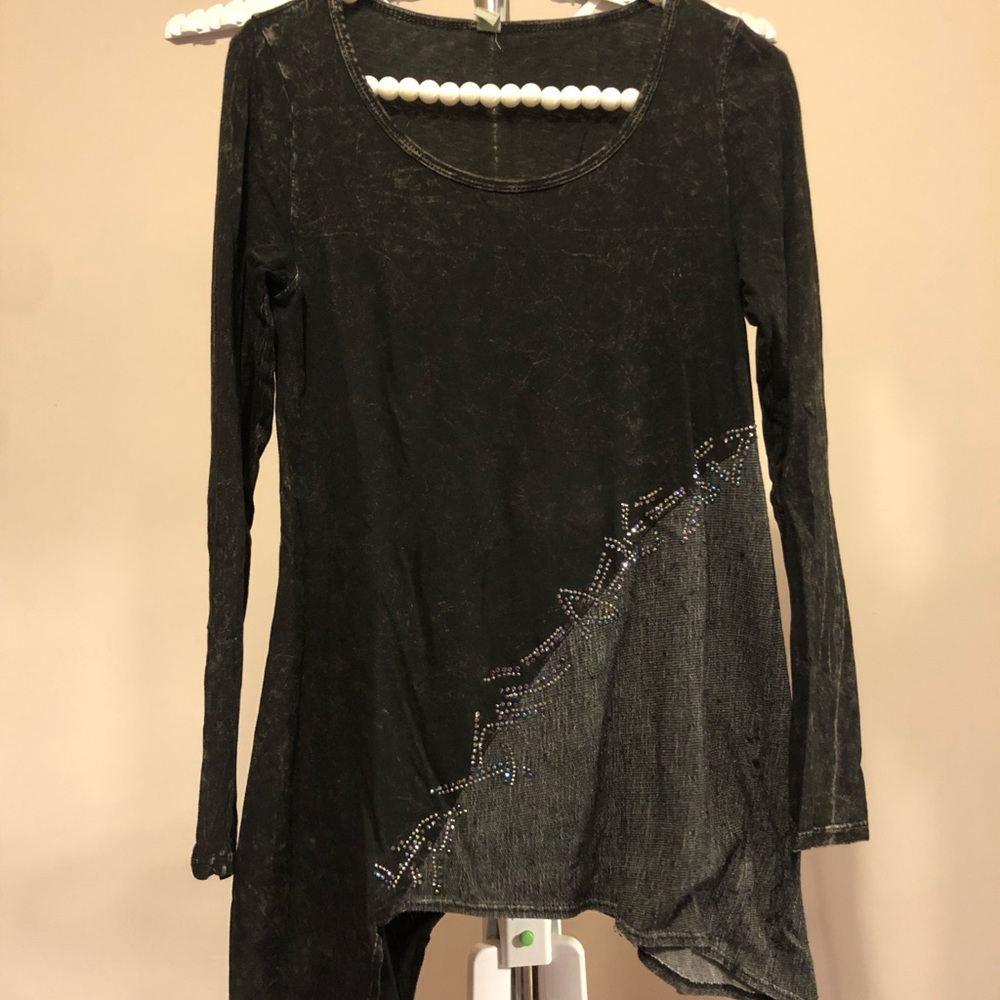 Cute and funky long sleeve top